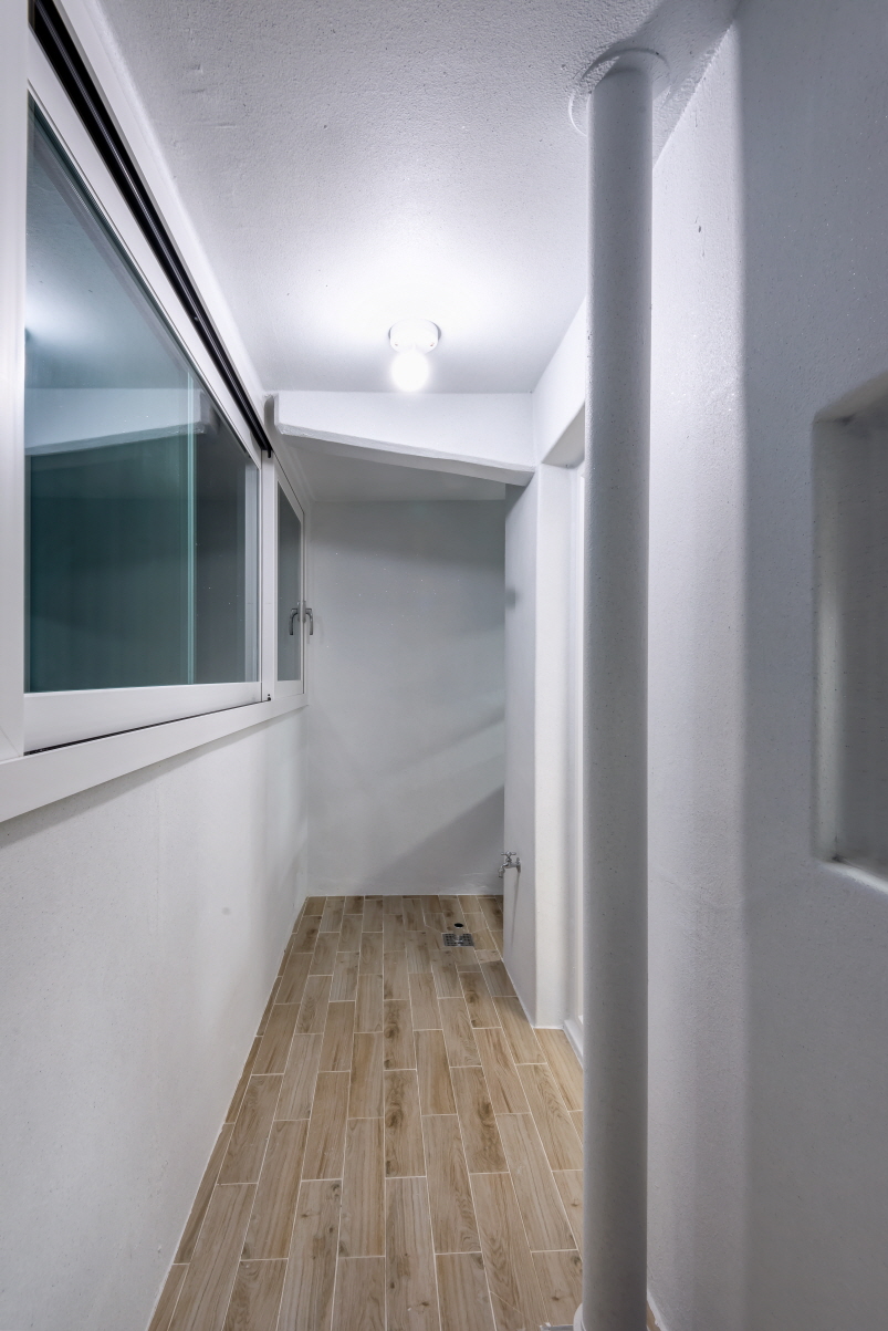 2038599400_6nKs9TJC_abdfb66cbbc15c1de286fbc61fd9a7b786770837.jpg 이미지크게보기