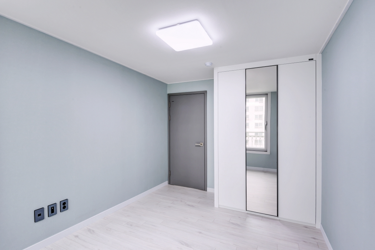 2038599400_RO29lh5F_e9a1540ebab3b385c4634a03020f2d792bc44fc9.jpg 이미지크게보기