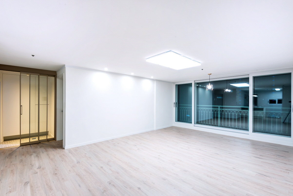 2038599400_SZRPY3Vk_d0854e529577f3f0ec3dd6c11c35fca5d20f760c.jpg 이미지크게보기